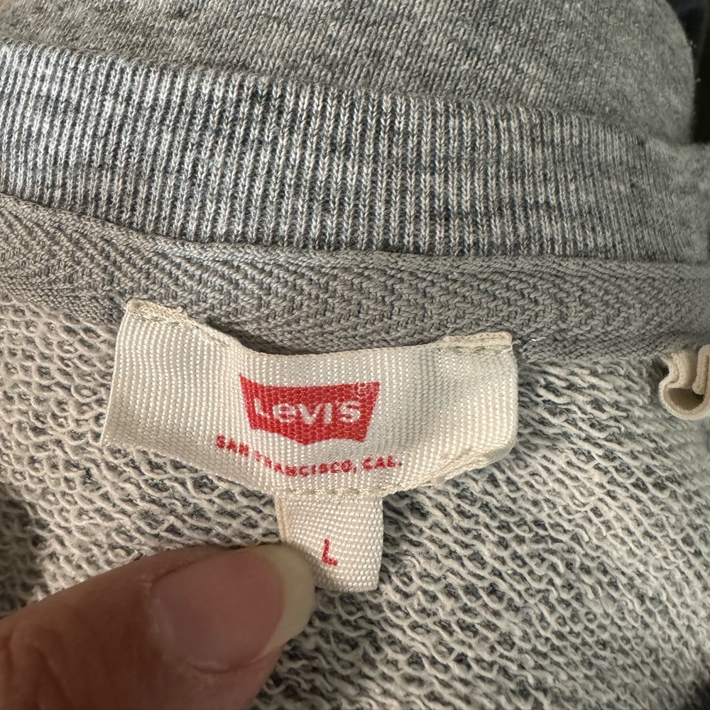 Levis Raglan Sweatshirt - Picture 10 of 11